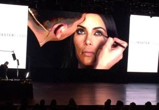  Kim Kardashian takon grimerët shqiptarë