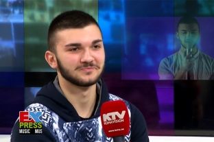  Andi Qerreti debuton me një tregim dashurie [video]