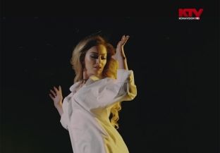  Edita Sopjani flet për këngën e fundit dhe aspiratat në politikë [video]
