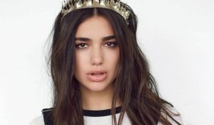 Dua Lipa në protestë kundër presidentit Trump