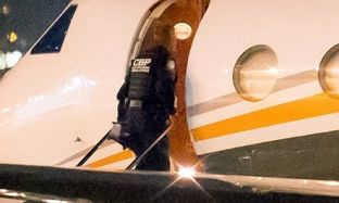 Kritikuan Trump, kontrollohen Kardashianet [foto]