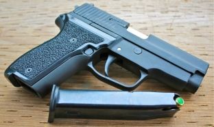 Konfiskohet arma e gjilanasit që shtiu në aheng