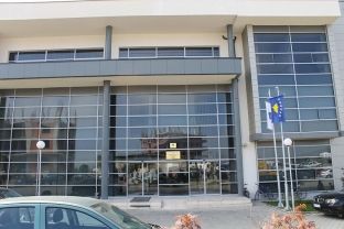 Një muaj paraburgim për dëmtimin e objektit fetar