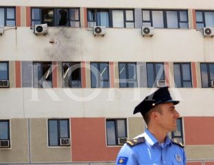 Aktivistët e Vetëvendosjes arrestohen për sulmin ndaj Kuvendit