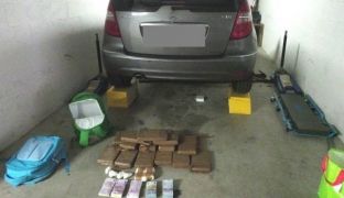 Dy shqiptarë kapen në Itali me 22 kg kokainë e mijëra euro