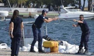 Kapet në Greqi gomonia me 1 ton hashash nga Shqipëria