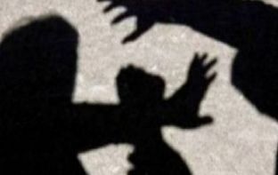Një mashkull sulmon dy femra në Prizren 