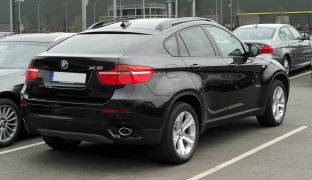 Arrestohet se i mori BMW X6 me qira, por nuk ia ktheu më viktimës