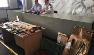 Automjete, ari, fishekë e para të vjedhura fusin në pranga 3 persona [foto]
