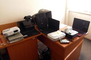 Arrestohen katër të dyshuar për vjedhje në dy shkolla në Ferizaj