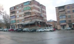 Vetëdigjet me benzinë një 57-vjeçar në Bilisht
