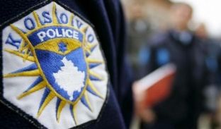 Konfiskohen tri vetura me targa të Serbisë për dokumentacion fals
