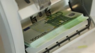  Arrestohet me 900 euro fals