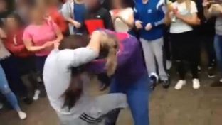 Rrahje femrash në Prishtinë