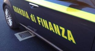 Ndihmonin shqiptarët për të shkuar në Britani, 21 të arrestuar në Itali
