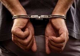  Arrestohet 39 vjeçi që përdhunonte prej muajsh vajzën 14 vjeçe të shokut