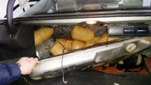 Dy shtetas të Shqipërisë kapen me 20 kilogramë marihuanë në Kullë