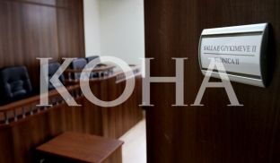 Gjashtë vjet u kërkua, e Gjykata Themelore e Prishtinës e lë në arrest shtëpiak [video]