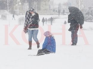  65 persona kërkuan ndihmë në QKUK si pasojë e kushteve atmosferike
