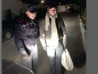 Gjendet një amerikan endacak rrugëve të Tiranës