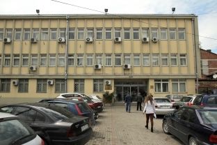Deshën të vrisnin dëshmitarin, një muaj paraburgim për të dyshimtit