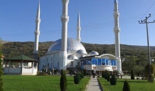 Imami i Rogoçicës së Kamenicës kërcënohet përmes Facebookut
