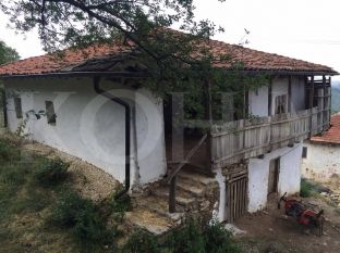 Dy lagje monumentale në pritje të turistëve 