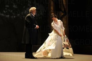 Ermonela Jaho përkrah Domingos në “La Traviata”