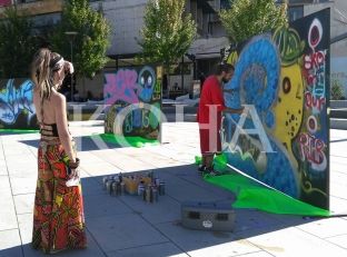 “Guerilla Art Festival” e bën kryeqytetin me mural