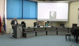 Akademikët flasin për veprimtarinë e Ndre Mjedës