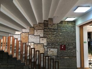 Korrespodenti i Reutersit, mbrojtës i ashpër i arkitekturës së Bibliotekës Kombëtare të Kosovës