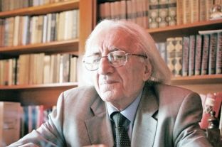 Pas 59 vitesh zbulohet tema e diplomës së Dritëro Agollit