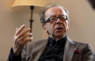 Nesër Nobeli për Letërsi, favorit edhe Ismail Kadare