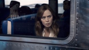 “The Girl on the Train” mban ritmin e librit