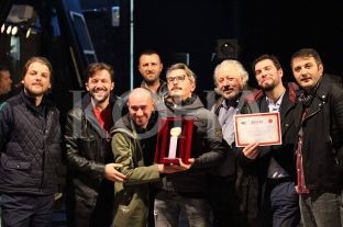 Teatrit Kombëtar i hapen dyert pas çmimit në Bukuresht