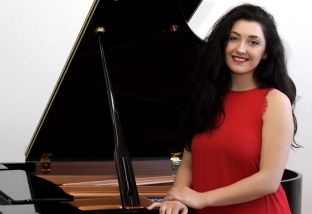 Elbenita Kajtazi sonte me premierë në Zvicër