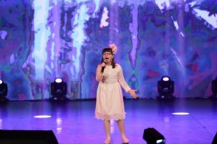  Klesta Qehaja shkëlqen në Junior Eurovision