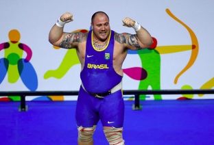 Braziliani kërkon medaljen duke ngrënë sa më shumë ushqim