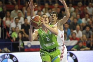 Morina, kosovari që ëndërron të luajë kundër Kosovës