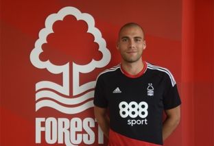  Zyrtare: Kasami te Nottinghami