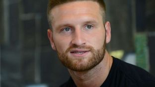  Pas Arsenalit, edhe një klub i madh anglez vihet pas Mustafit