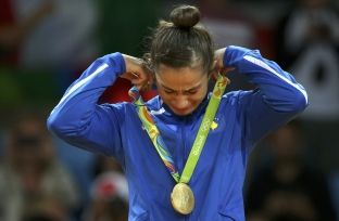 CNN: Majlinda veçse ishte e artë – iu desh vetëm medalja