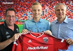  Hadergjonaj kalon te Ingolstadti