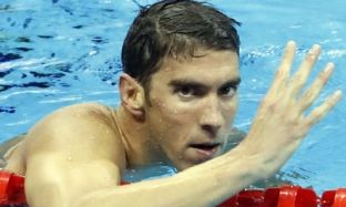 “Peshkaqeni” Phelps fiton edhe medaljen e 22 të artë dhe ende uri