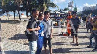 Brazilianët presin në radhë për foto me Majlindën