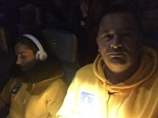 Kelmendi po fle gjatë rrugës për atdhe