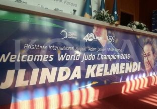  Gafë e organizatorëve për pritjen e Majlindës