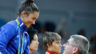 Bach lavdëron organizimin e Lojërave Olimpike në Rio