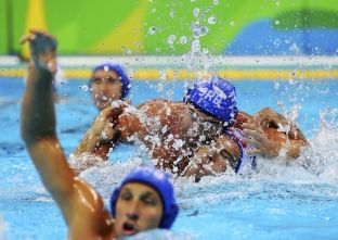 Finale e zjarrtë në vaterpolo, Kroaci – Serbi