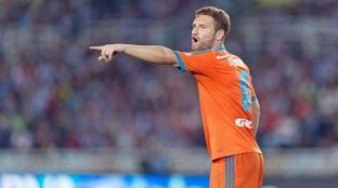 Valencia kërkon 60 milionë euro për Mustafin